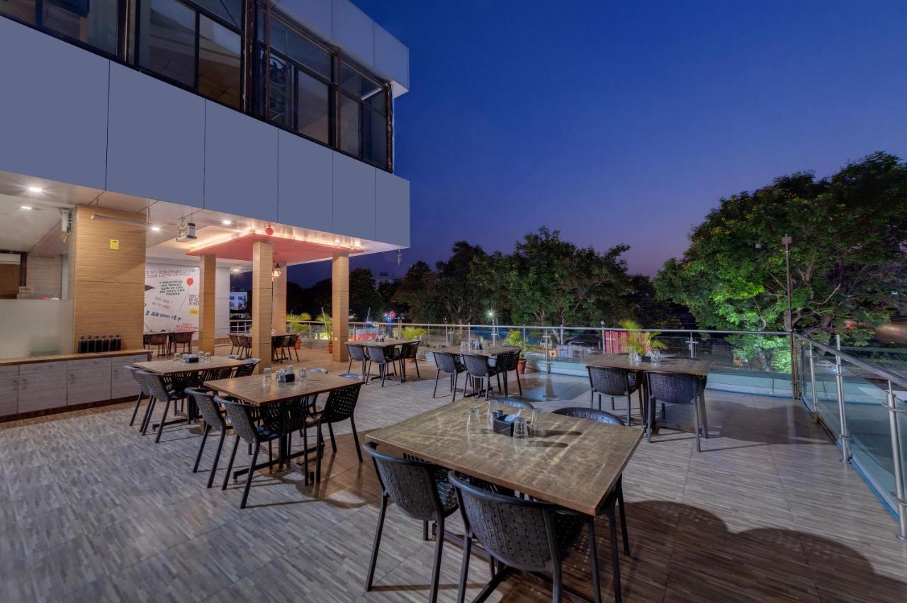 Grand Fortune Beacon, Ichalkaranji Hotell Exteriör bild