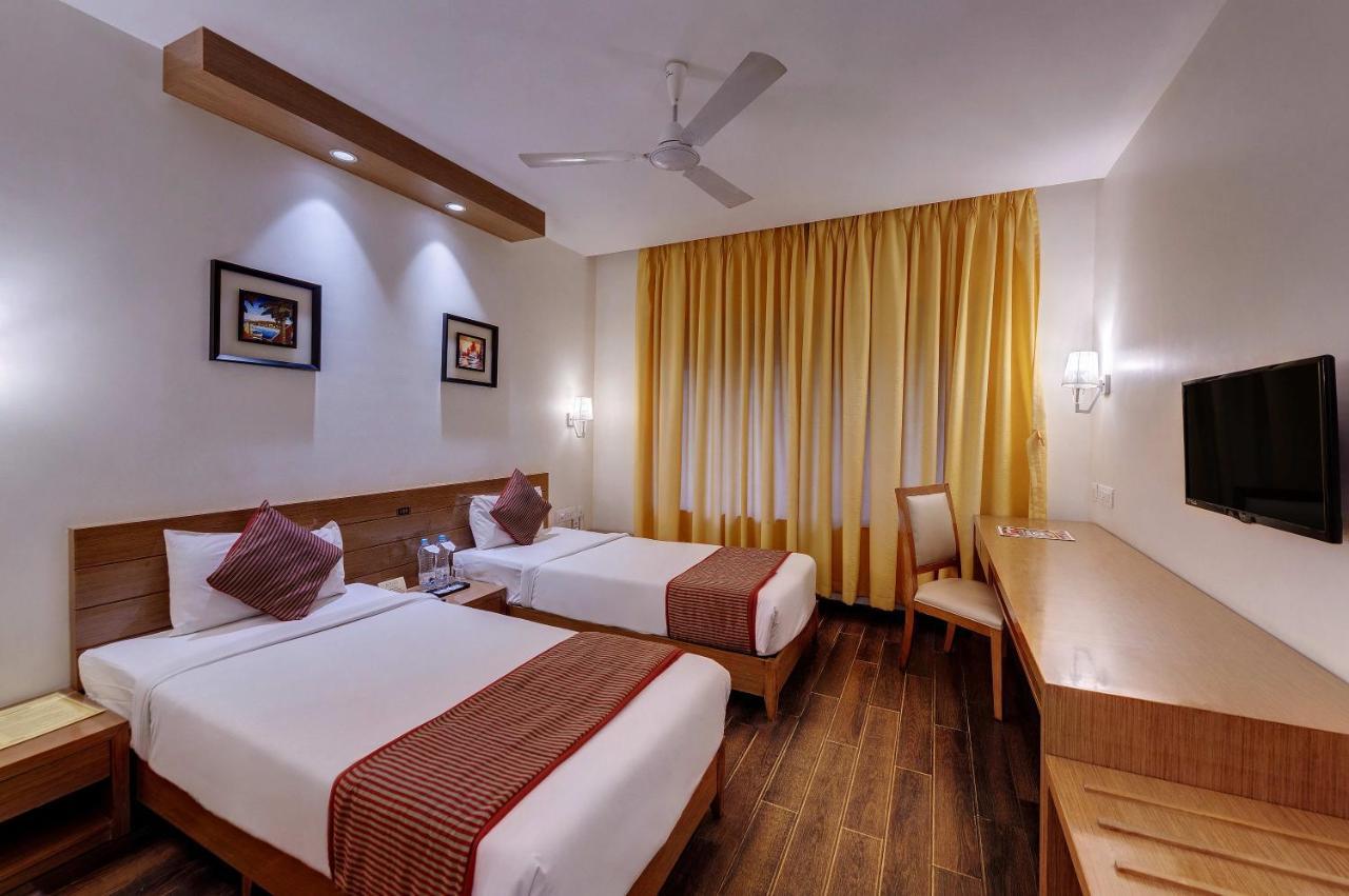 Grand Fortune Beacon, Ichalkaranji Hotell Exteriör bild