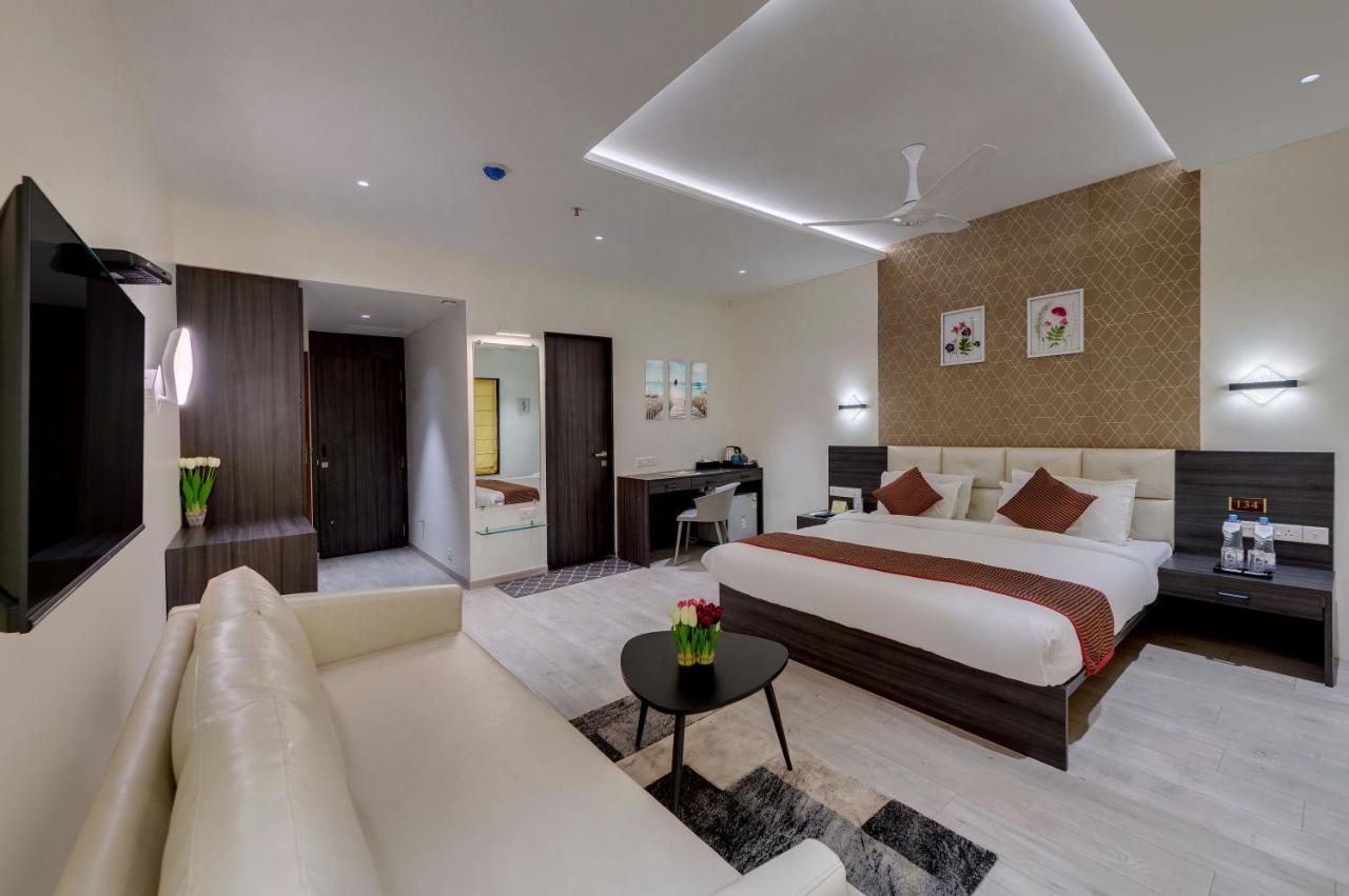 Grand Fortune Beacon, Ichalkaranji Hotell Exteriör bild